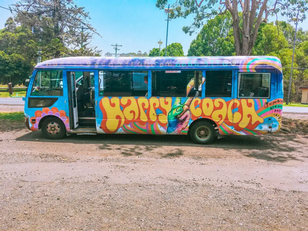 bus tour day trip to nimbin from byron bay