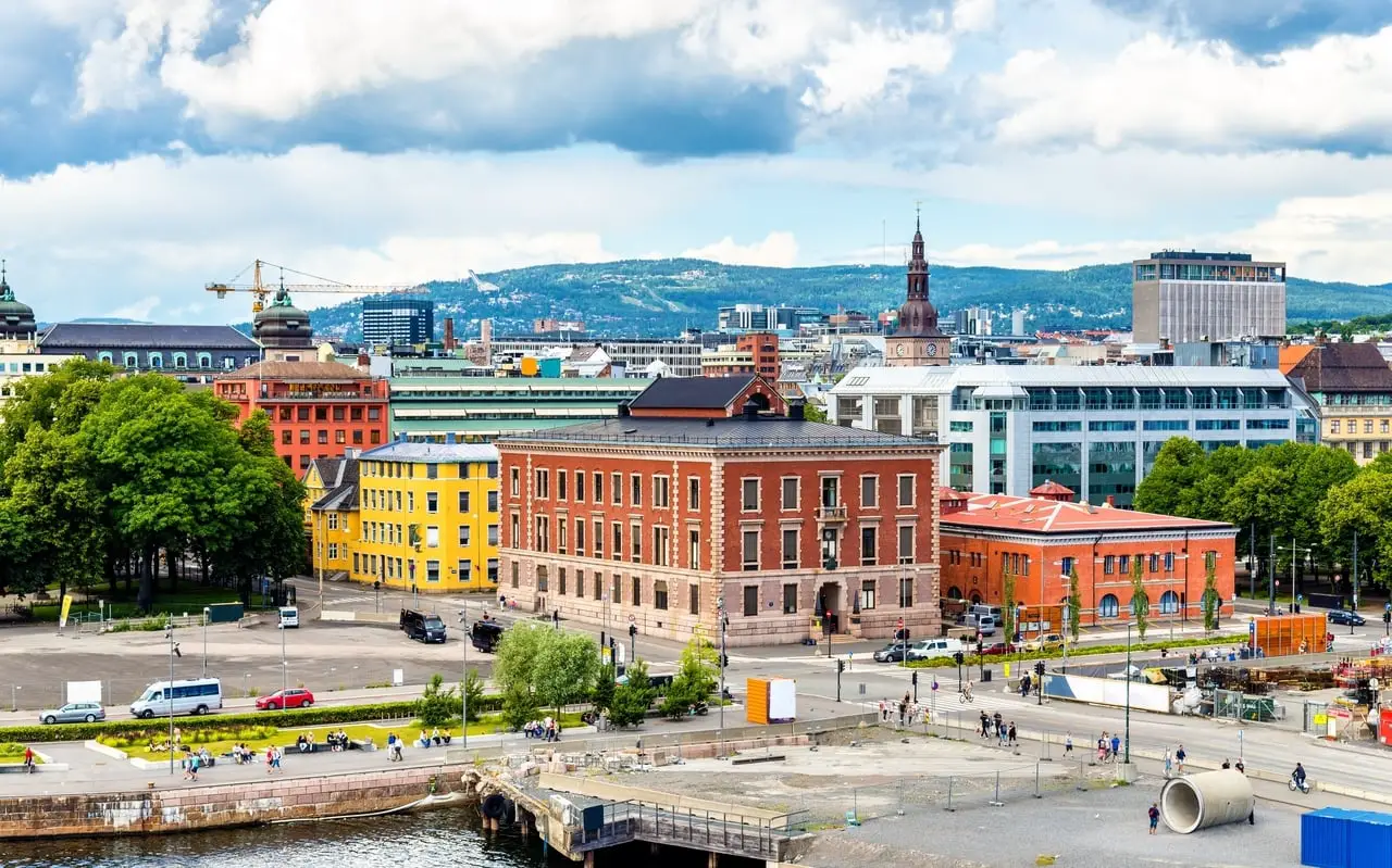 Strolling around the city whilst enjoying Oslo on a budget