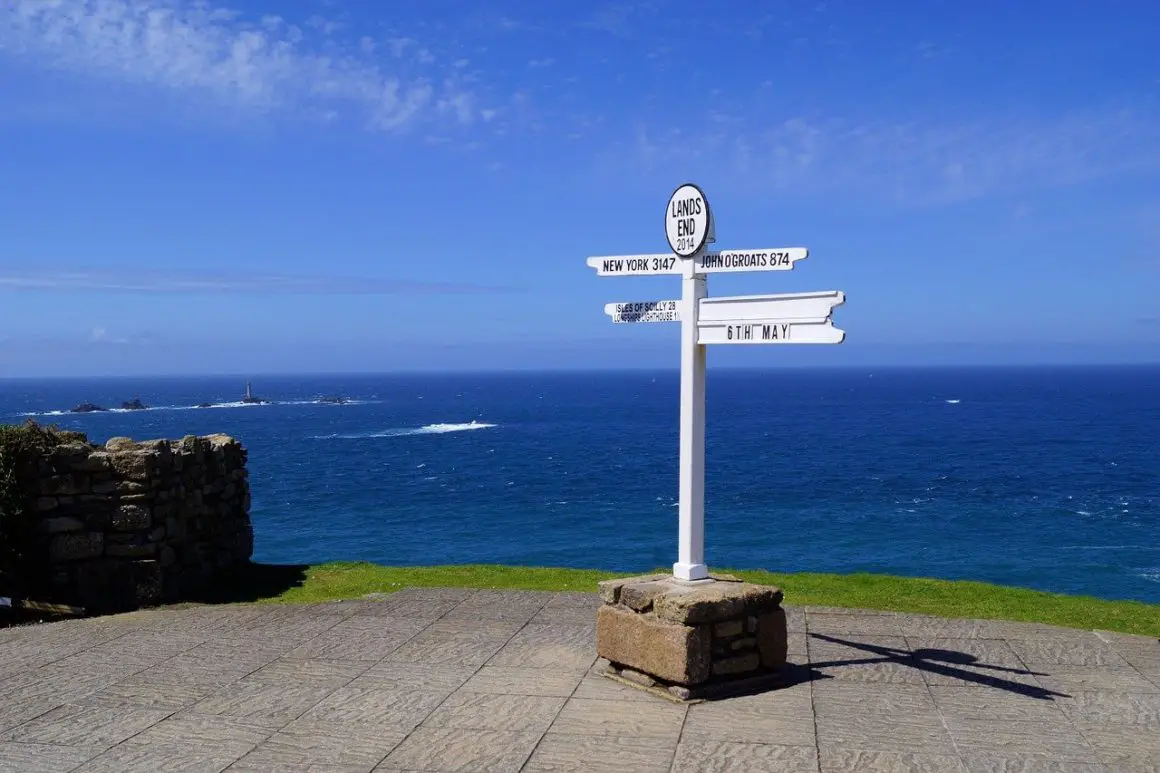 The 15 Most Famous Landmarks in Cornwall, England