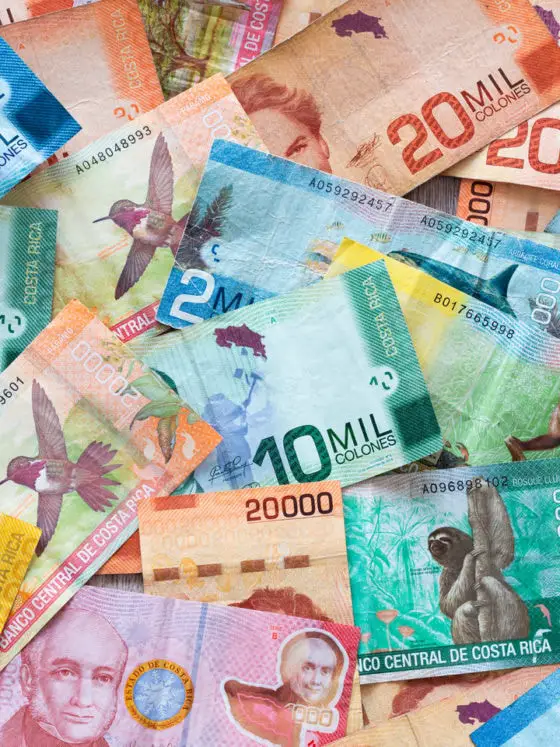what currency is used in costa rica