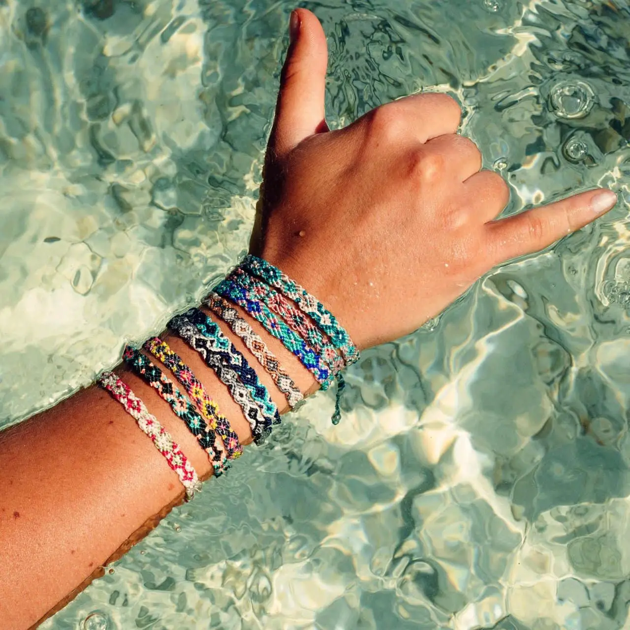 Surf friendship bracelet
