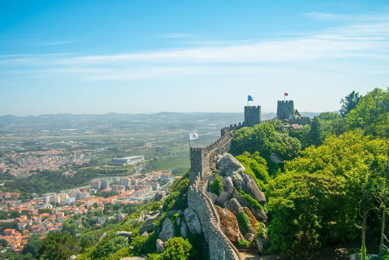 castelo dos mouros in sintra portugal