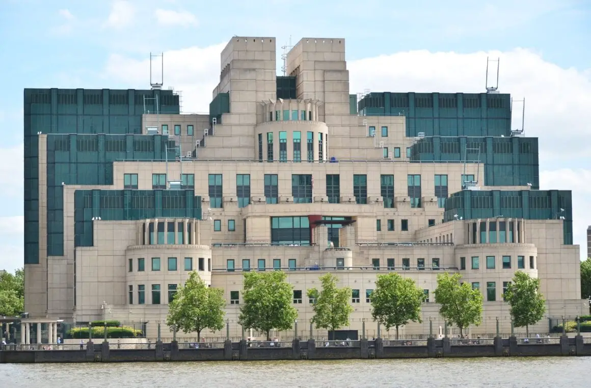 London, Secret Intelligence Service Building (SIS)