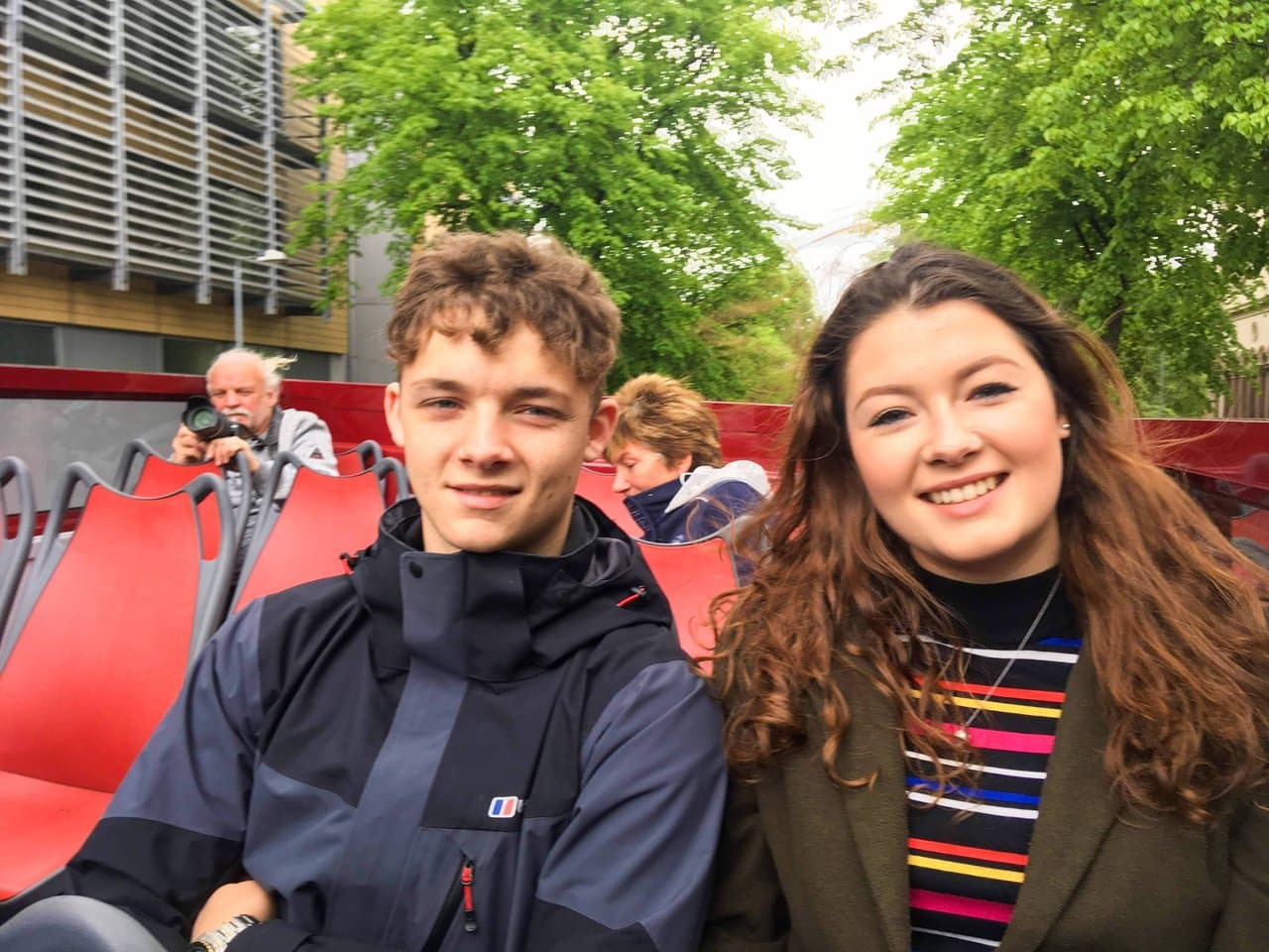 Hop-on-hop-off bus tour of Belfast