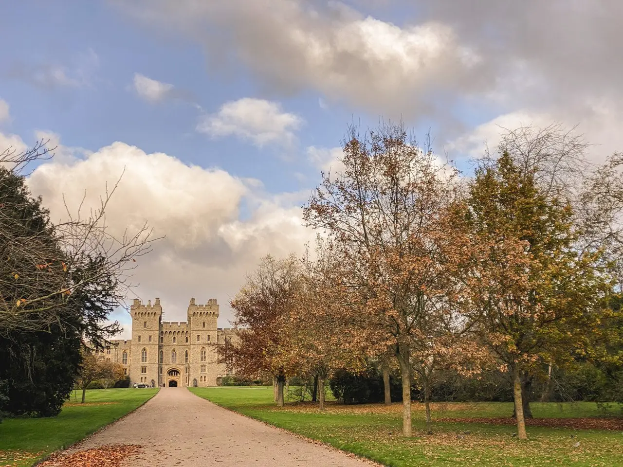 The Long Walk to Windsor castle, England