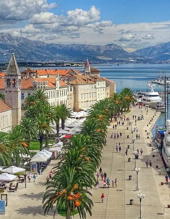 Day trip from Split to Trogir itinerary