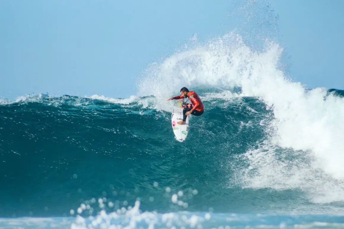 WSL surfing JBay