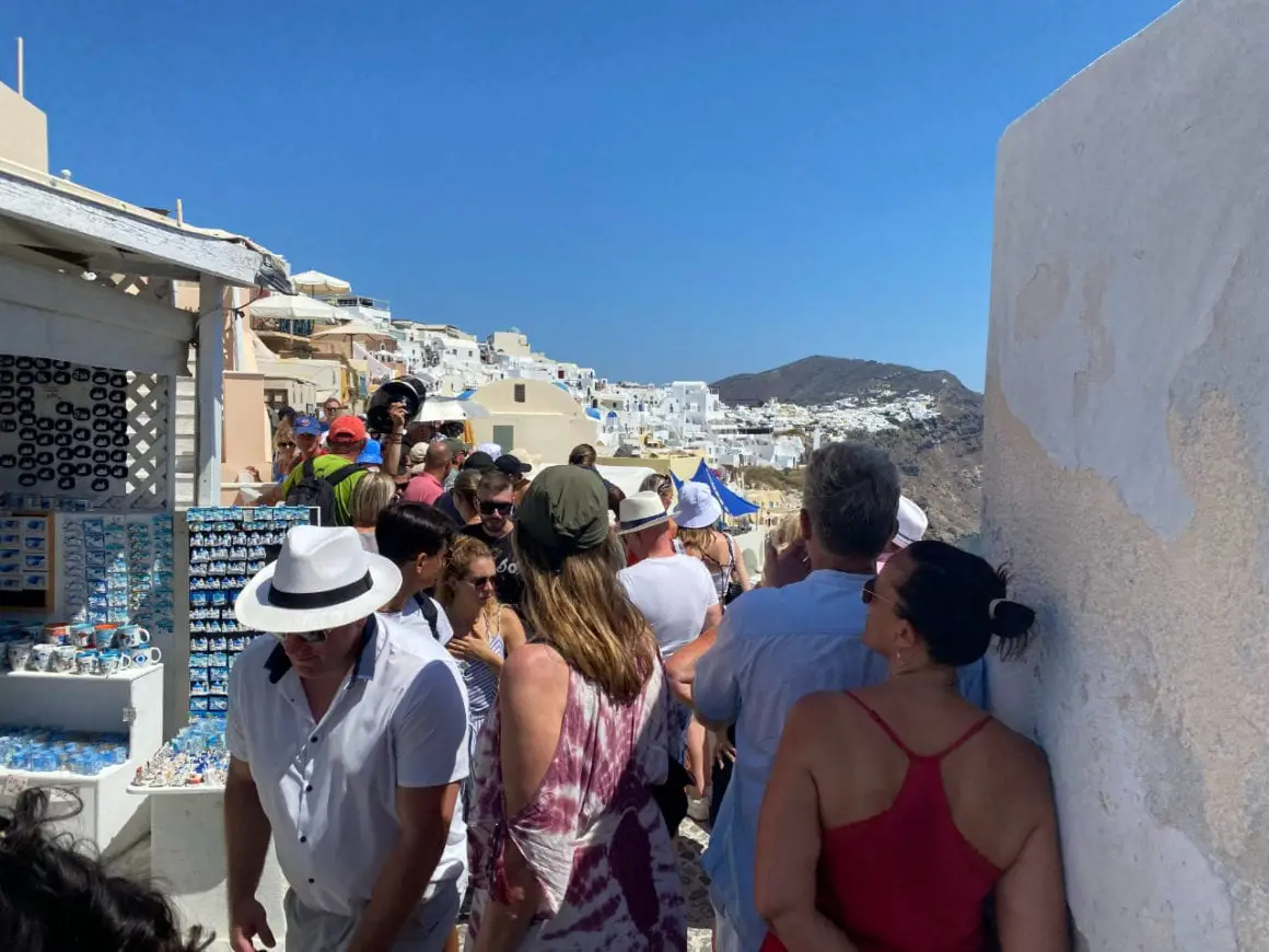 Santorini overcrowding