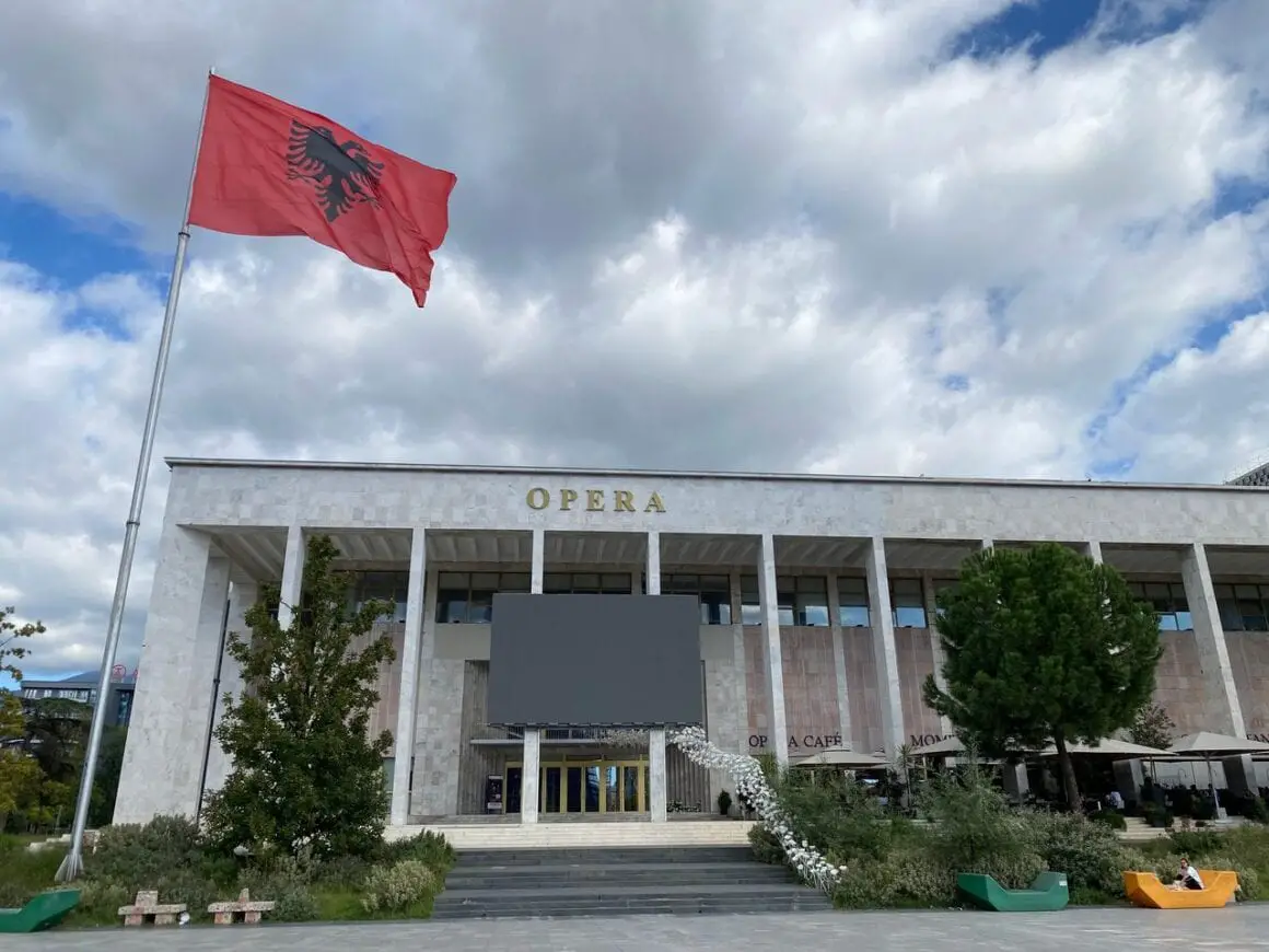 Tirana opera, Albania