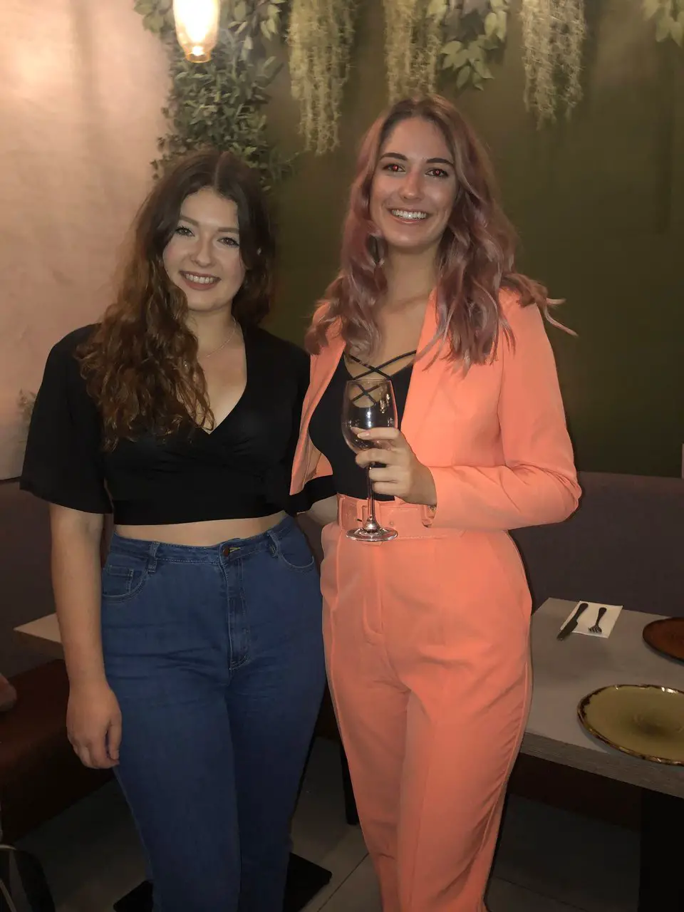 Ella and her friend Maddie enjoying drinks together in London