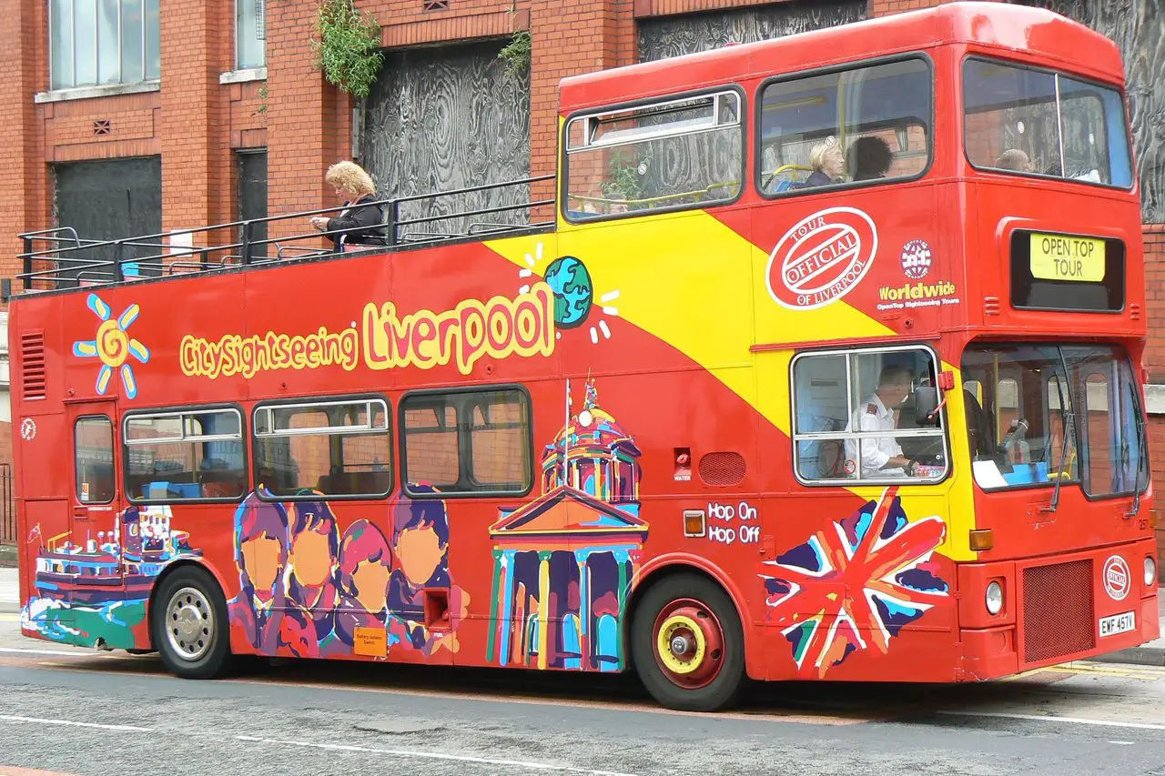 Liverpool hop on hop off bus