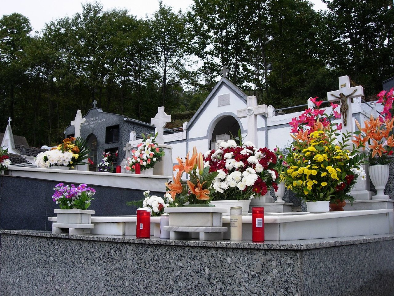 Cemetery filled with flowers on Spanish day of the dead