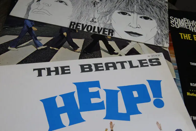 Beatles vinyl albums with a focus on the "Help" album.